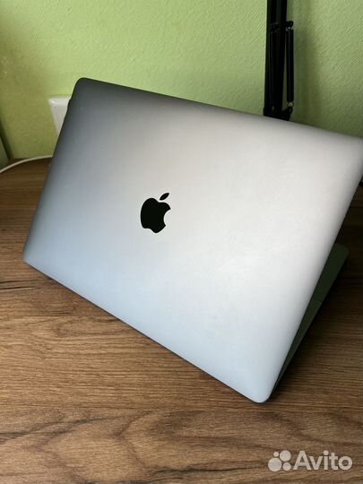 MacBook Pro 13