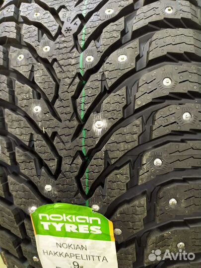 Nokian Tyres Hakkapeliitta 9 225/55 R17