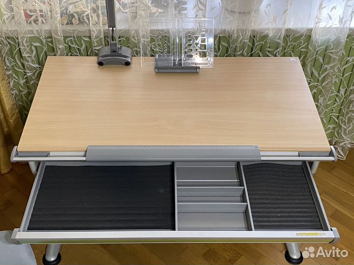 Письменный стол-парта moll Runner classic