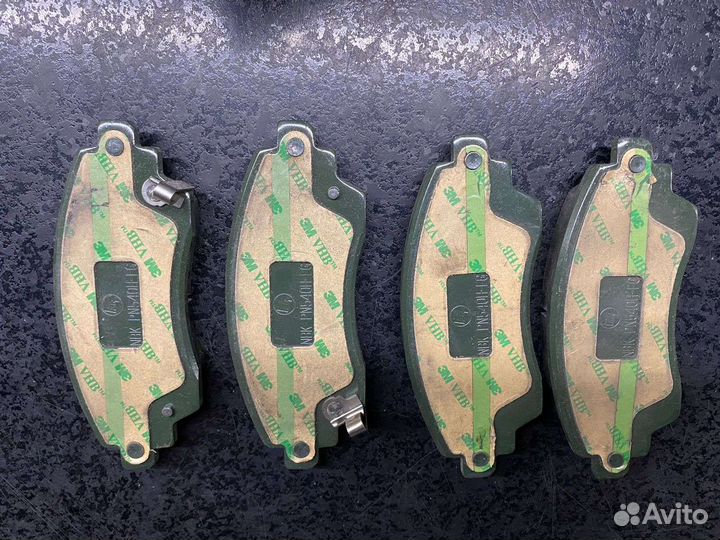 Колодки передние Toyota Corolla 97-05 Оригинал