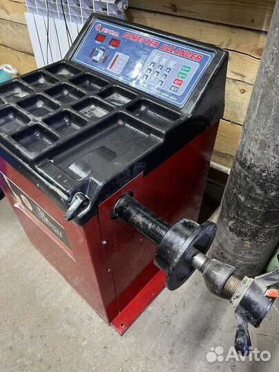 Продаю Балансировочный станок