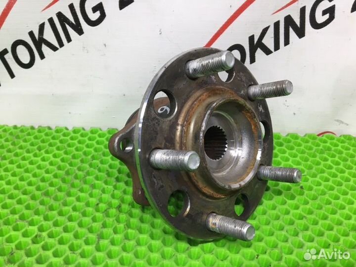 Ступица задняя левая Mitsubishi Outlander CW6W