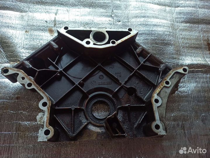 Крышка двигателя передняя BMW 7 е65 n63