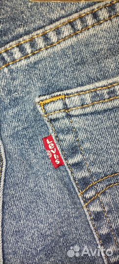 Джинсы Levi's High Waisted Mom Jean