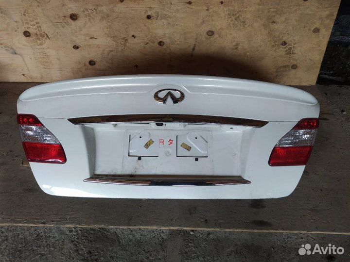 Крышка багажника Nissan Fuga KY51 VQ37-VHR