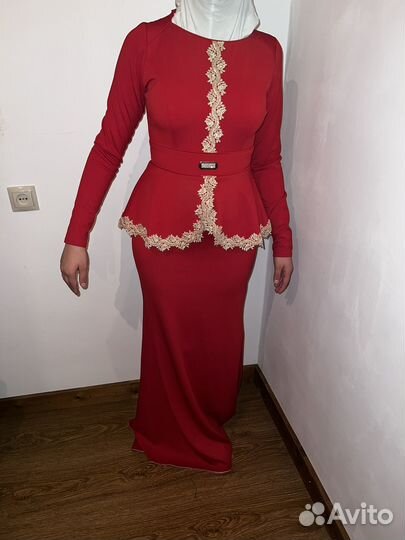 Вечернее платье