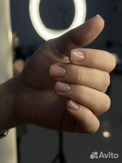 Маникюр / нижняя лисиха