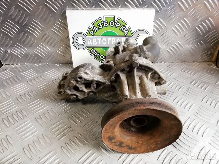 Насос водяной (помпа ) Volkswagen Transporter T3