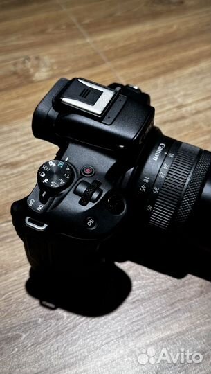 Canon eos r50