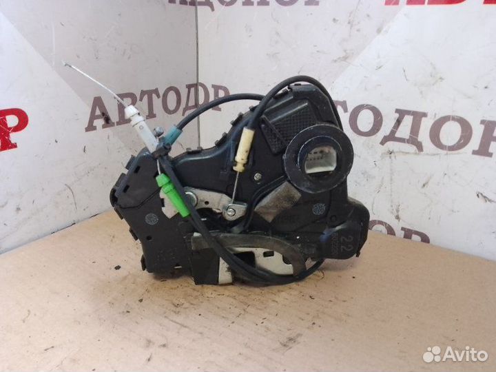 Замок двери передний правый Daihatsu Terrios