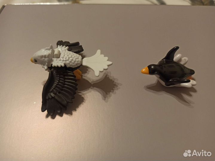 Игрушка из Киндер сюрприза