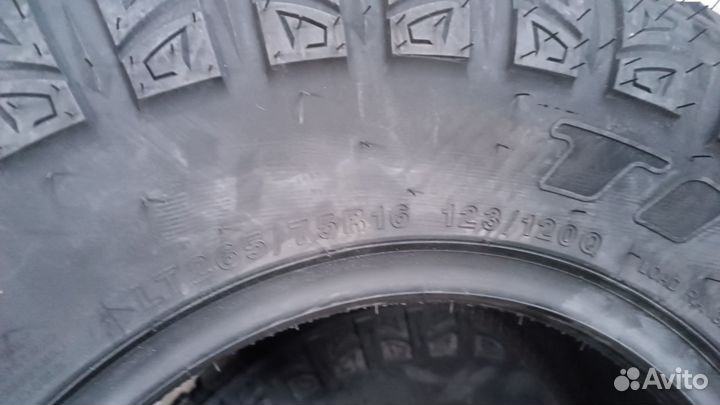 Tracmax X-Privilo M/T 265/75 R16 123Q