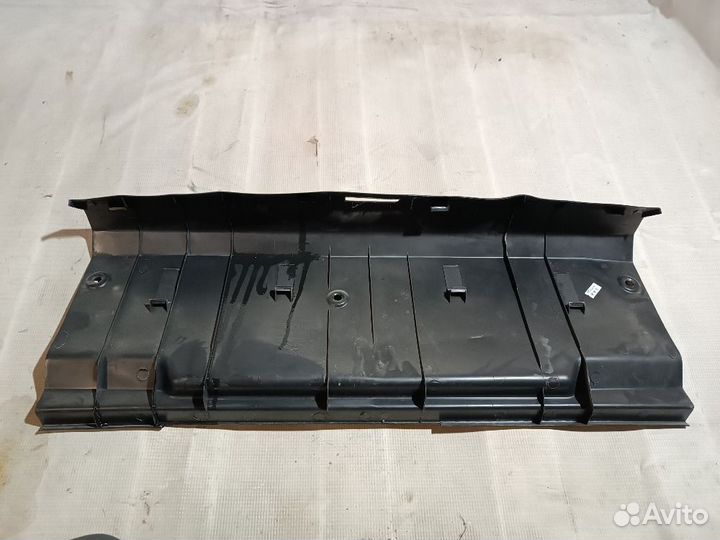 Обшивка задней панели багажника Lifan Solano 620