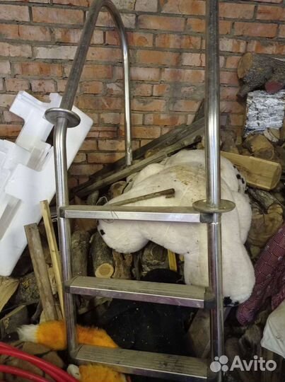 Лестница для басейна