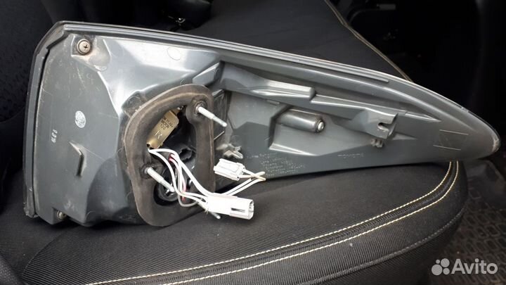 Фонарь задний левый на Лексус Рх 2011