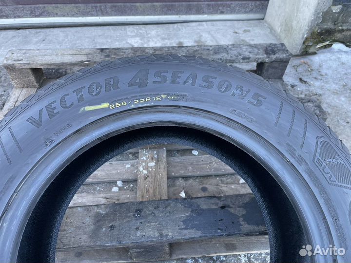 Goodyear Vector 4Seasons Gen-2 SUV 255/55 R18