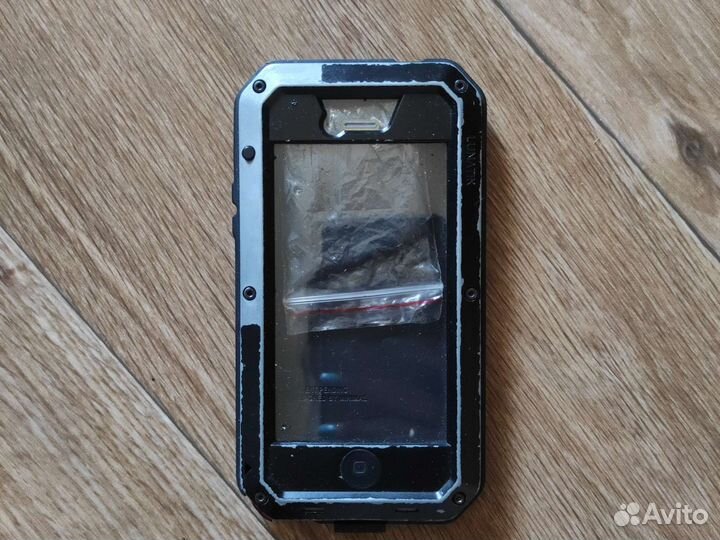 Чехол на iPhone 5 5s se