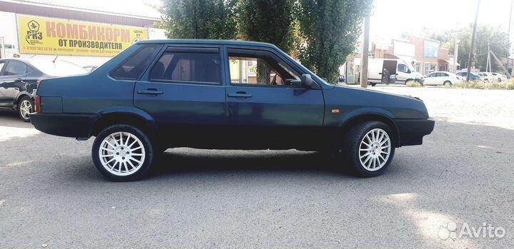 ВАЗ 21099, 2001