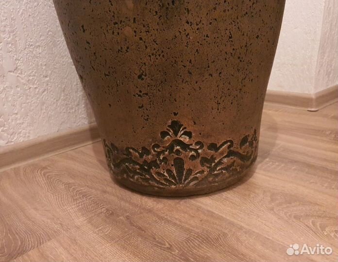 Кашпо для цветов напольное