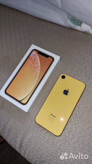 Телефон iPhone хр 128 гб