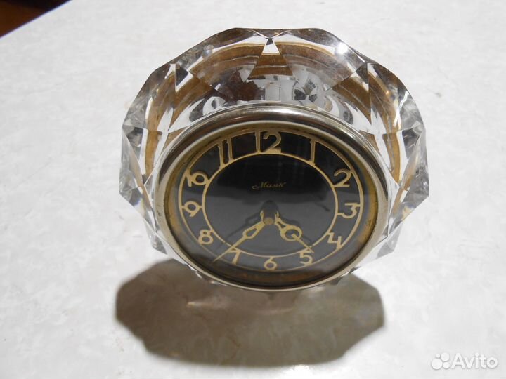 Часы Маяк механические СССР 11 рубин камн хрусталь