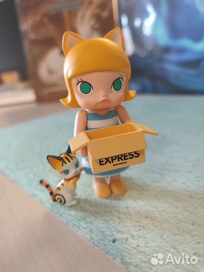 Фигурка POP Mart Dimoo, Pucky, Molly