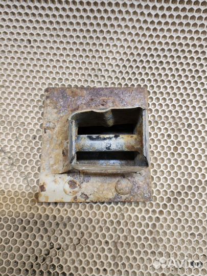 Кронштейн усилителя заднего бампера левый Chevrolet Lacetti хетчбэк