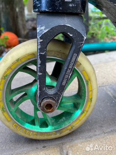 Самокат трюковой