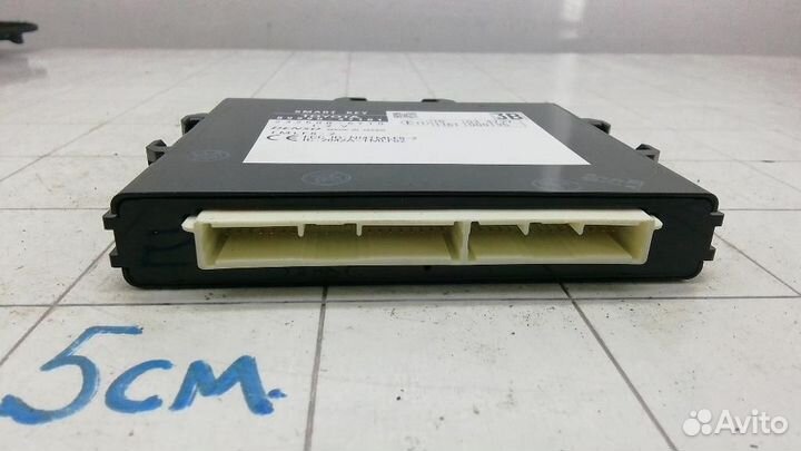 Блок управления (разное) Toyota Prius v