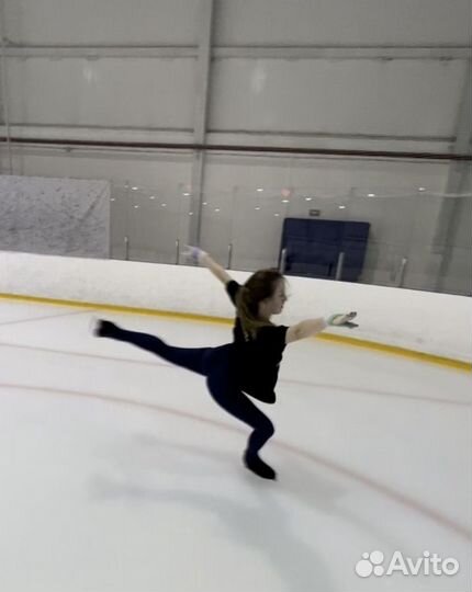 Тренер по фигурному катанию