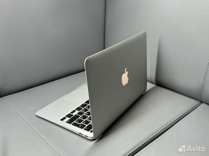 MacBook Air 11 2013 256гб