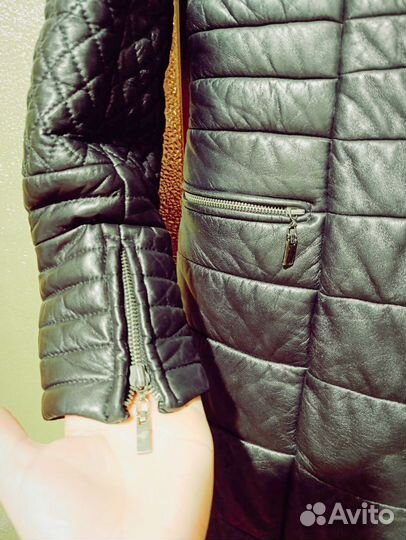 Стеганое пальто демисезонное