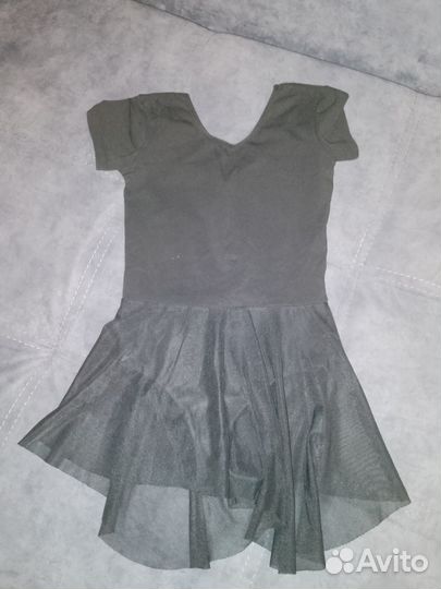 Гимнастический купальник и юбка для танцев