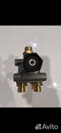 4630840310 ; 4630840410 Кран подъема оси wacbo