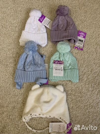 Шапочки вязанные