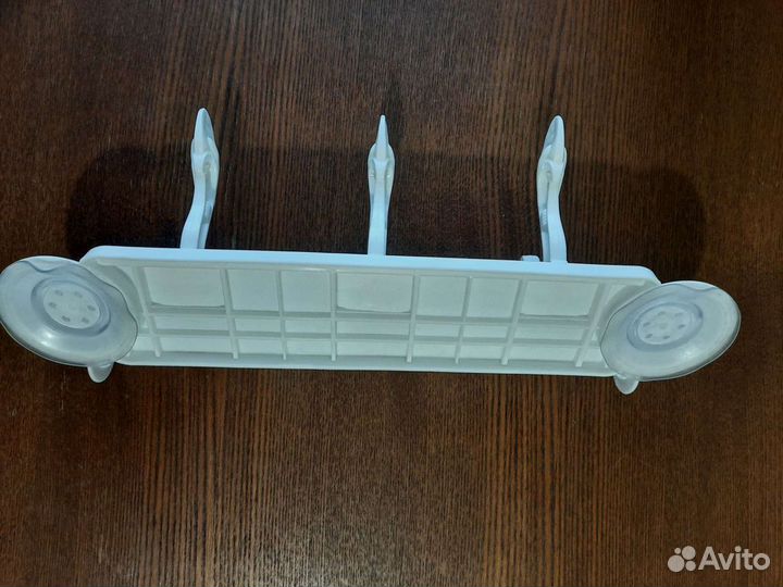 Вешалка для полотенец на присосках