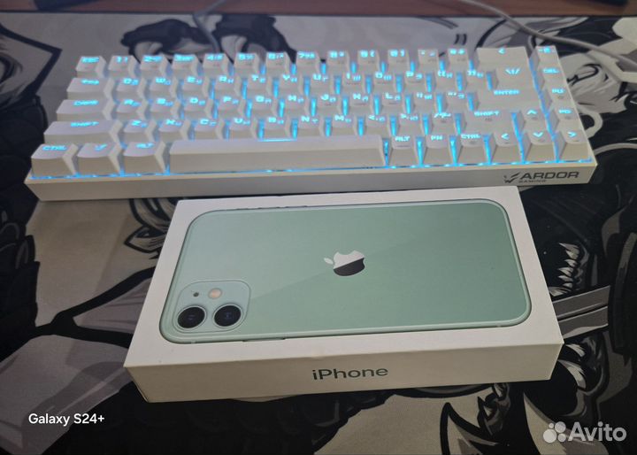 Коробочка от iPhone 11