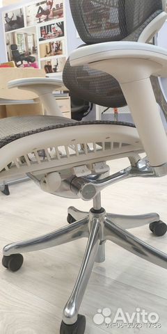 Кресло с эргономичной спинкой Expert Fly объявление продам