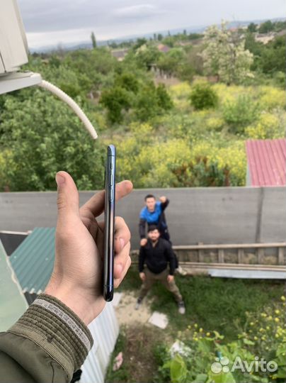 iPhone 11 Pro, 64 ГБ