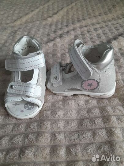 Сандалии для девочки