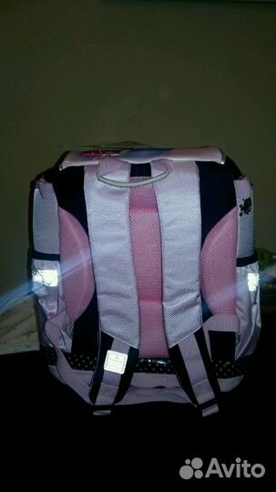 Ранец школьный для девочки. Новый