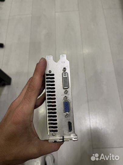 Видекарта GTS 450 1 GB