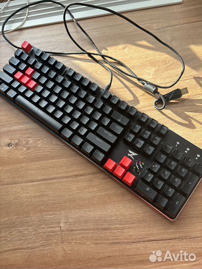 Игровая клавиатура zet blade