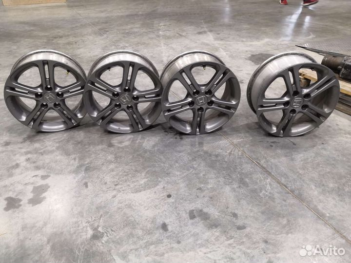 Диски литые r16 5 114.3 Honda