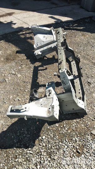 Телевизор Nissan Leaf ZE0 EM61 2014