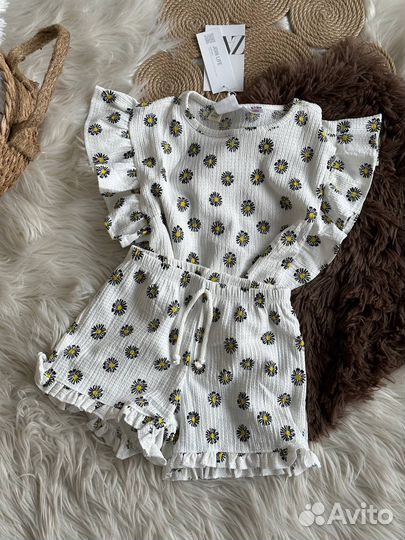 Костюм кофта и шорты на девочку Zara 98/128