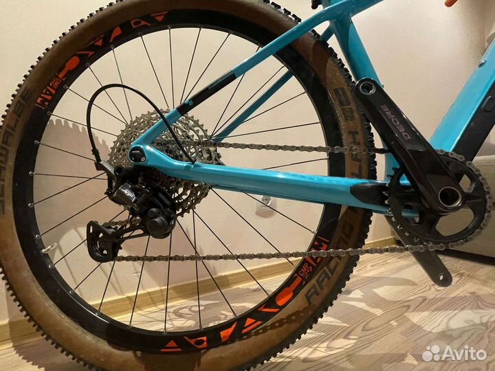 Хардтрейл Cube Reaction C:62 Race. 2021 г. Рама М