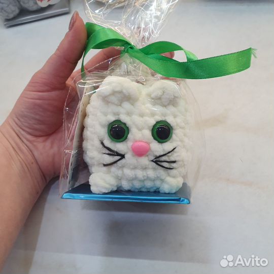 Игрушки ручной работы из плюшевой пряжи