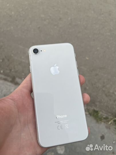 iPhone 8, 128 ГБ