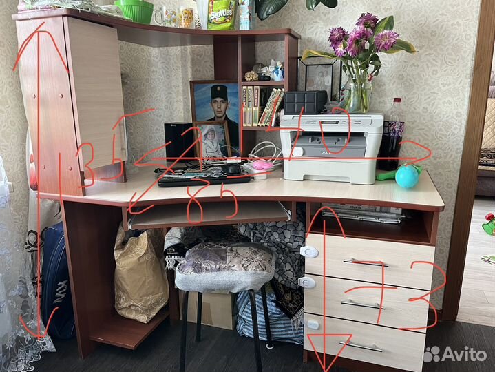 Компьютерный стол угловой